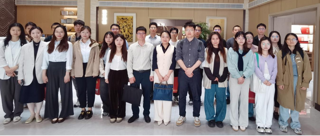 ��˾��ί���Ͼٰ조���·� ǿ���� ����̸�� �������������